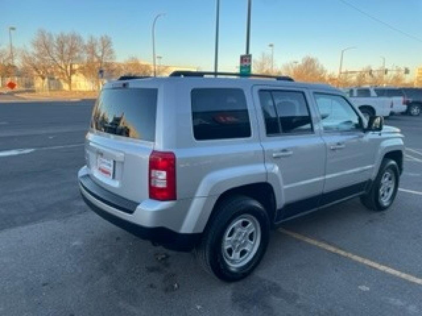 2011 JEEP PATRIOT 4WD (1J4NF1GB1BD) with an 2.4L L4 DOHC 16V engine, located at 8595 Washington St., Thornton, CO, 80229, (303) 287-5511, 39.852348, -104.978447 - Photo#4